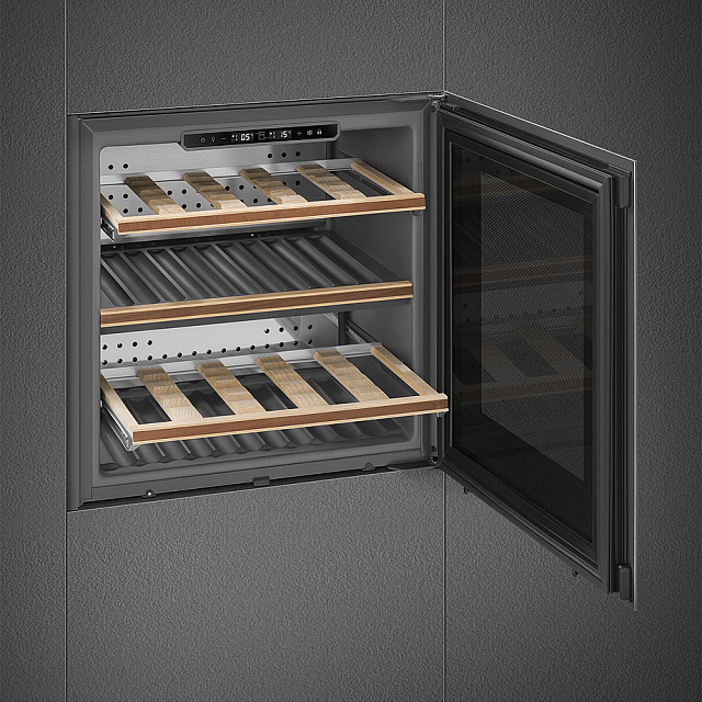 Винный шкаф SMEG CVI329X3